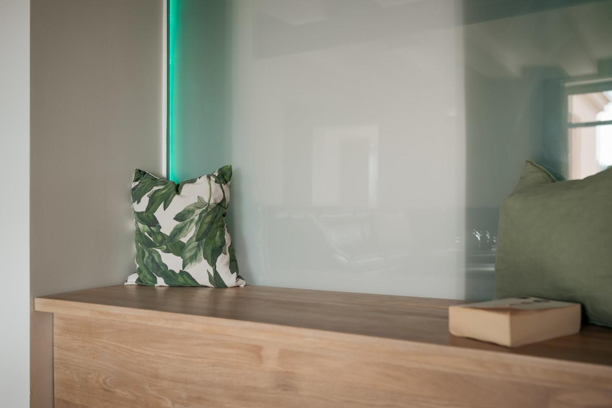 Dot 3 Bdr Apartment With Tyn Cathedral View & Ac Prague Exterior photo